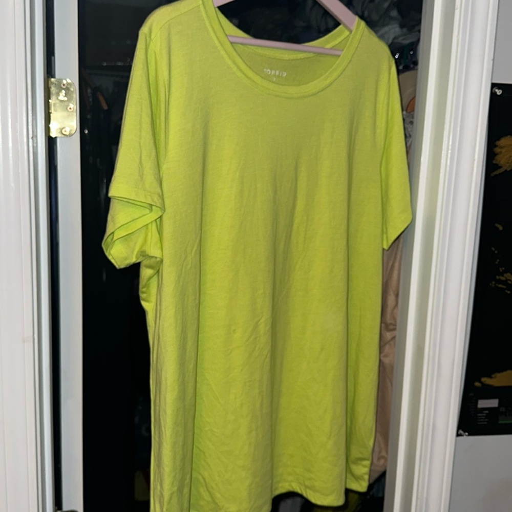 Super soft cream neck torrid shirt